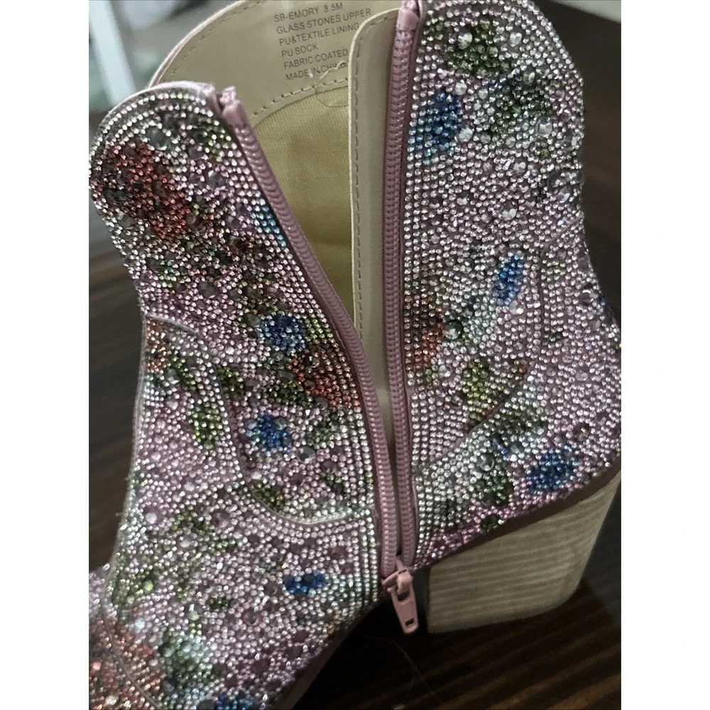 Betsey Johnson gorgeous boots